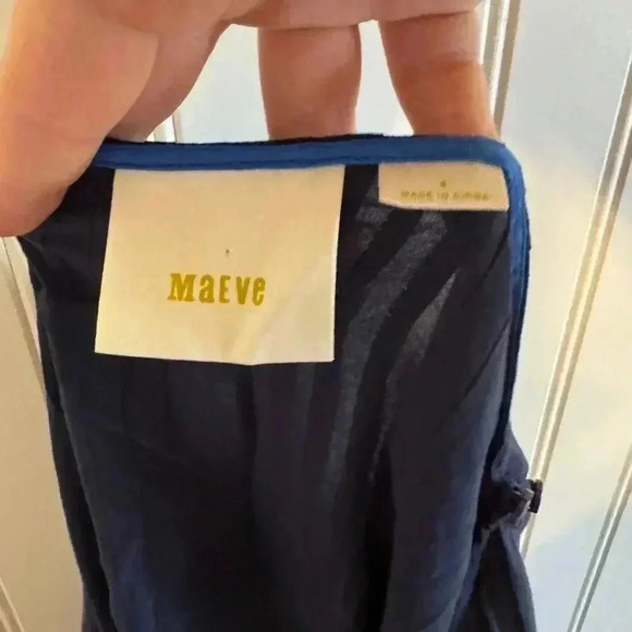 Anthropologie Maeve Maya Flutter Sleeve Navy Pintuck Blouse size 4 H33 - Picture 9 of 9